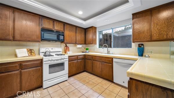 2100 Oak Avenue, Manhattan Beach, California 90266, 3 Bedrooms Bedrooms, ,2 BathroomsBathrooms,Residential,Sold,Oak,SB20253347