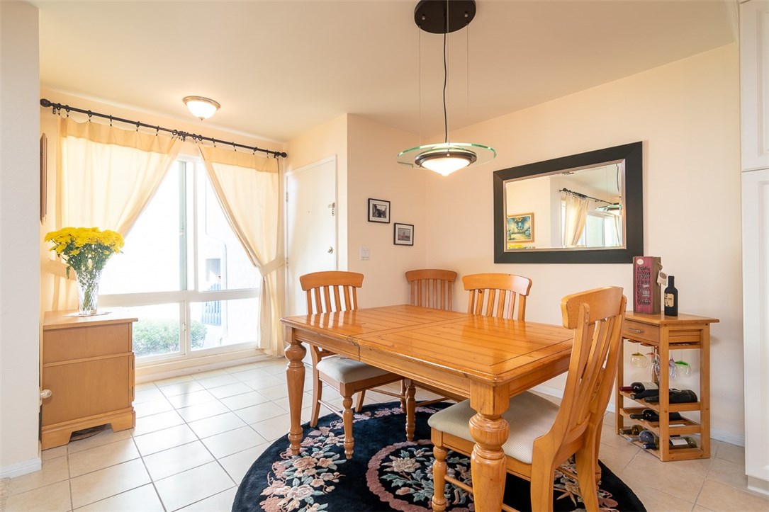 643 Prospect Avenue, Redondo Beach, California 90277, 2 Bedrooms Bedrooms, ,1 BathroomBathrooms,Residential,Sold,Prospect,SB18271931