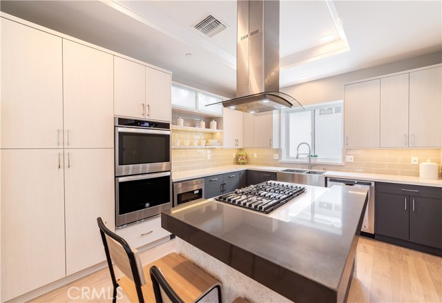 2609 Mathews Avenue, Redondo Beach, California 90278, 3 Bedrooms Bedrooms, ,2 BathroomsBathrooms,Residential,Sold,Mathews,SB19093537
