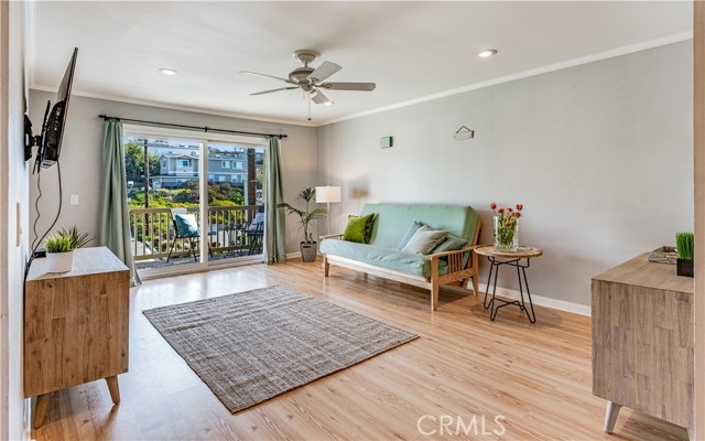 1707 Pacific Coast Hwy, Hermosa Beach, California 90254, 1 Bedroom Bedrooms, ,1 BathroomBathrooms,Residential,Sold,Pacific Coast Hwy,SB20033015