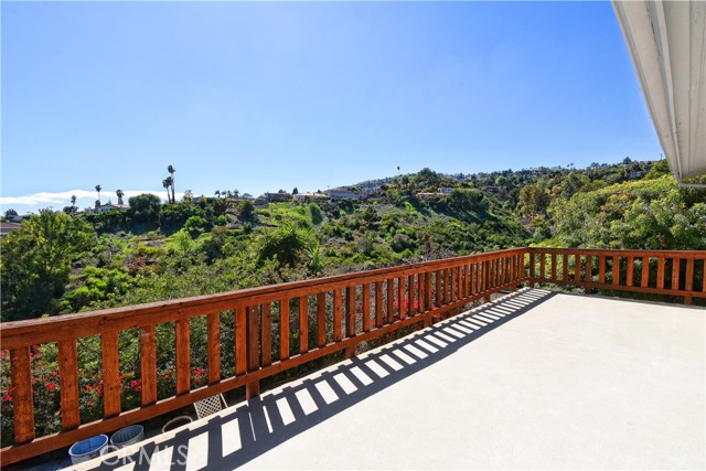 16 Goldenspur Lane, Rancho Palos Verdes, California 90275, 3 Bedrooms Bedrooms, ,1 BathroomBathrooms,Residential,Sold,Goldenspur,PV21050864