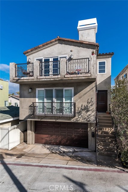 161 1st Court, Hermosa Beach, California 90254, 3 Bedrooms Bedrooms, ,3 BathroomsBathrooms,Residential,Sold,1st,SB18066739