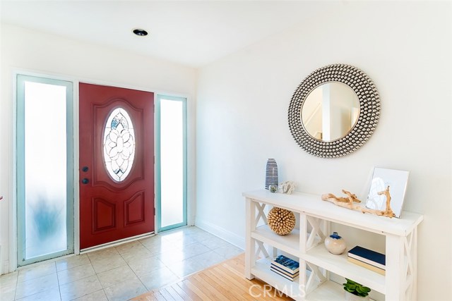 1600 Spreckels Lane, Redondo Beach, California 90278, 3 Bedrooms Bedrooms, ,2 BathroomsBathrooms,Residential,Sold,Spreckels,SB19058149
