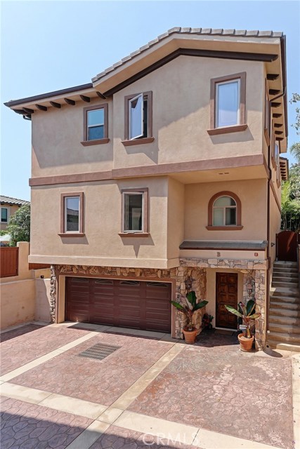 523 Lucia Avenue, Redondo Beach, California 90277, 4 Bedrooms Bedrooms, ,4 BathroomsBathrooms,Residential,Sold,Lucia,SB17150006