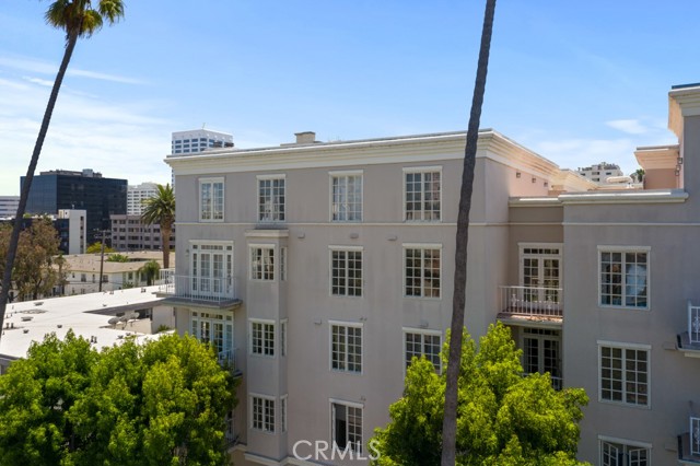 Detail Gallery Image 3 of 40 For 1040 4th St #112,  Santa Monica,  CA 90403 - 1 Beds | 1 Baths