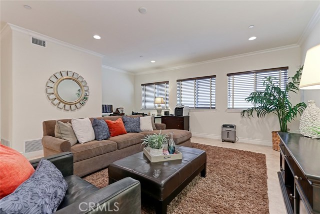 523 Lucia Avenue, Redondo Beach, California 90277, 4 Bedrooms Bedrooms, ,4 BathroomsBathrooms,Residential,Sold,Lucia,SB17150006