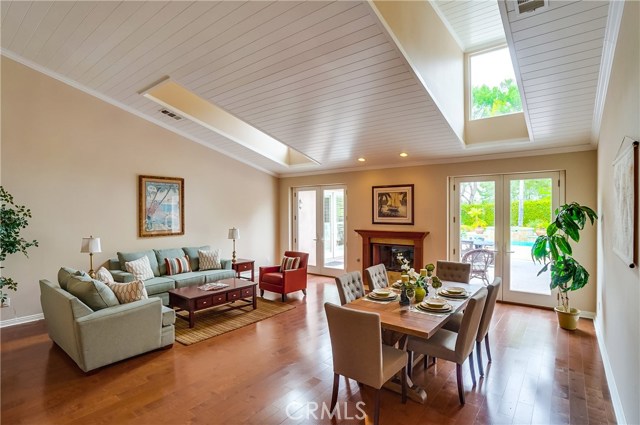 1 Hillcrest Manor, Rolling Hills Estates, California 90274, 4 Bedrooms Bedrooms, ,3 BathroomsBathrooms,Residential,Sold,Hillcrest Manor,SB19101049