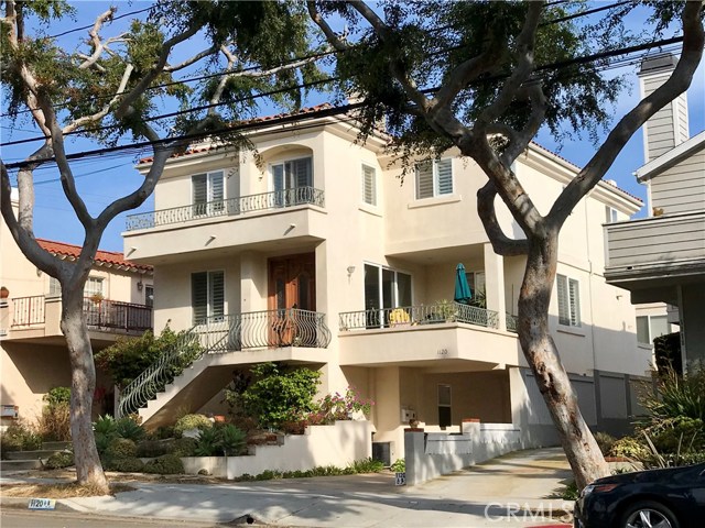 1120 Vincent Street, Redondo Beach, California 90277, 4 Bedrooms Bedrooms, ,3 BathroomsBathrooms,Residential,Sold,Vincent,SB18159004