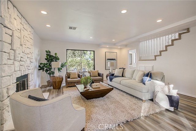 2215 Huntington Lane, Redondo Beach, California 90278, 3 Bedrooms Bedrooms, ,2 BathroomsBathrooms,Residential,Sold,Huntington,PW21010737