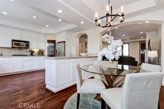 2207 Perkins Lane, Redondo Beach, California 90278, 3 Bedrooms Bedrooms, ,2 BathroomsBathrooms,Residential,Sold,Perkins,SB21094545
