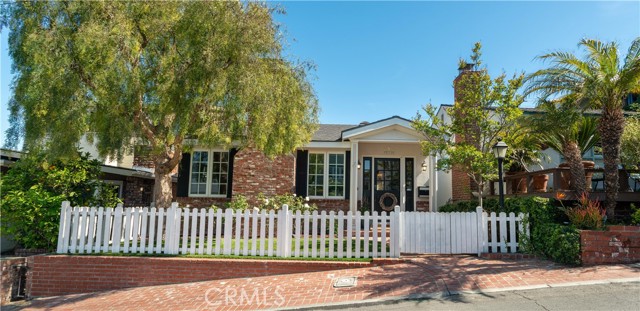 528 24th Street, Manhattan Beach, California 90266, 2 Bedrooms Bedrooms, ,1 BathroomBathrooms,Residential,Sold,24th,SB21090047