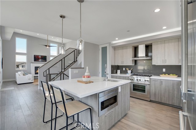 KITCHEN ISLAND SEATING