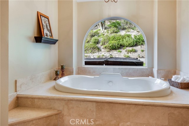 11 Covered Wagon Lane, Rolling Hills Estates, California 90274, 4 Bedrooms Bedrooms, ,4 BathroomsBathrooms,Residential,Sold,Covered Wagon,PV18258893