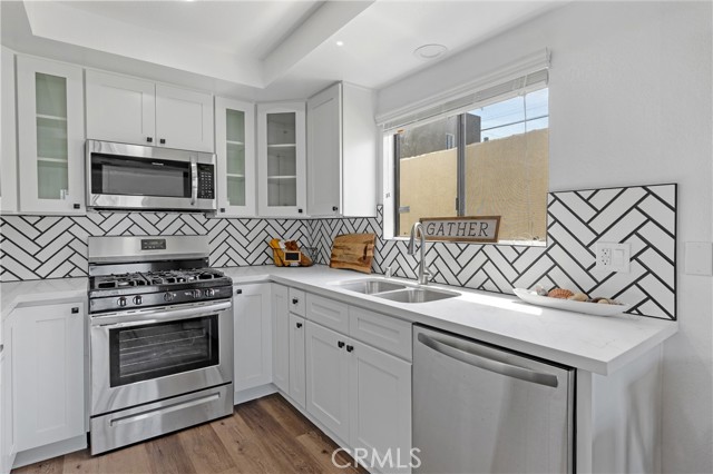 2503 Vanderbilt Lane, Redondo Beach, California 90278, 3 Bedrooms Bedrooms, ,1 BathroomBathrooms,Residential,Sold,Vanderbilt,SB21131553