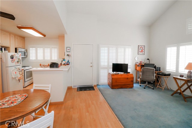 2 Bed Home for Sale in Newhall, California