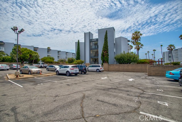 640 The Village, Redondo Beach, California 90277, 1 Bedroom Bedrooms, ,1 BathroomBathrooms,Residential,Sold,The Village,CV21150767