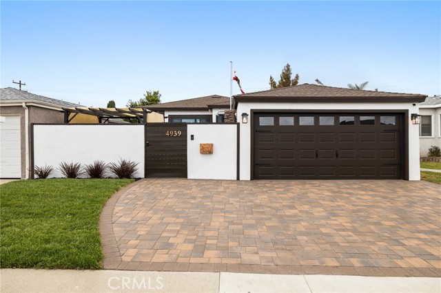 4 Bed Home for Sale in Hawthorne, California
