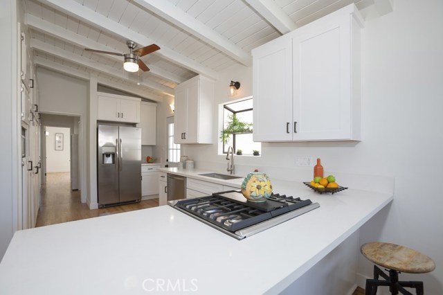 1116 2nd Street, Hermosa Beach, California 90254, 3 Bedrooms Bedrooms, ,1 BathroomBathrooms,Residential,Sold,2nd,SB20030434