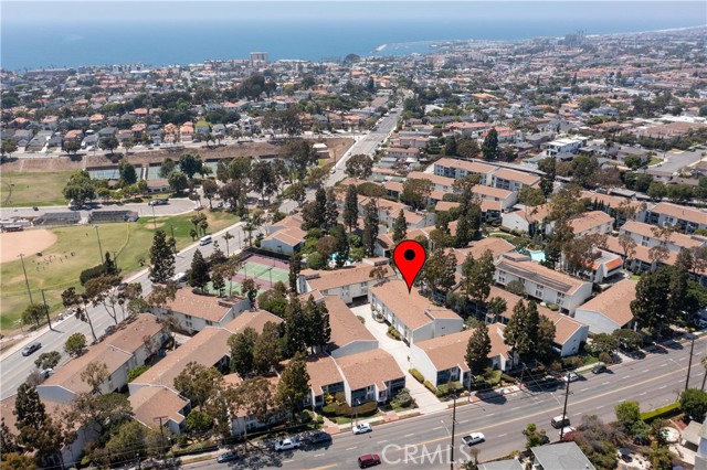 643 Prospect Avenue, Redondo Beach, California 90277, 2 Bedrooms Bedrooms, ,2 BathroomsBathrooms,Residential,Sold,Prospect,PW21143035