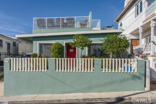 1017 8th Street, Hermosa Beach, California 90254, 2 Bedrooms Bedrooms, ,2 BathroomsBathrooms,Residential,Sold,8th,PV12138236