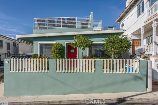 1017 8th Street, Hermosa Beach, California 90254, 2 Bedrooms Bedrooms, ,2 BathroomsBathrooms,Residential,Sold,8th,PV12138236