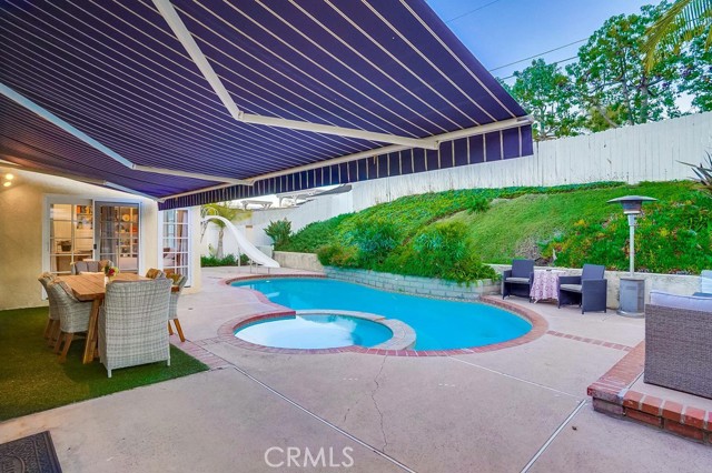 1928 Velez Drive, Rancho Palos Verdes, California 90275, 4 Bedrooms Bedrooms, ,2 BathroomsBathrooms,Residential,Sold,Velez,SB21055701