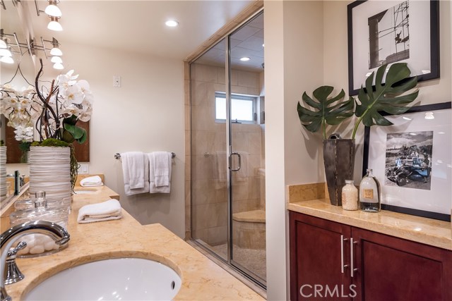 1523 Manhattan Avenue, Hermosa Beach, California 90254, 4 Bedrooms Bedrooms, ,5 BathroomsBathrooms,Residential,Sold,Manhattan,SB18207493