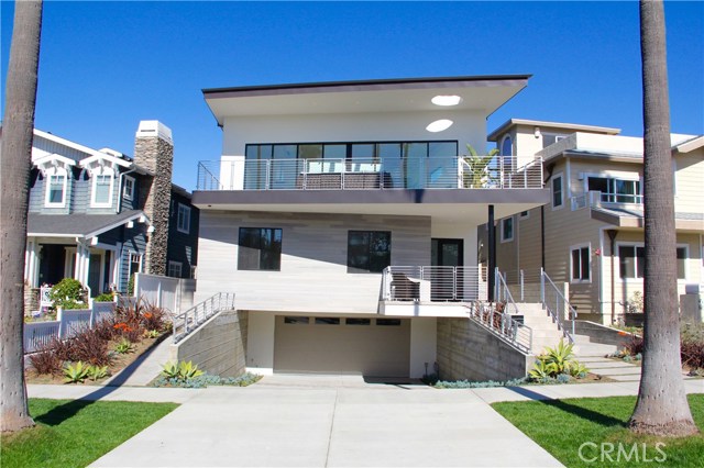 619 Knob Hill Avenue, Redondo Beach, California 90277, 5 Bedrooms Bedrooms, ,3 BathroomsBathrooms,Residential,Sold,Knob Hill,SB18022125