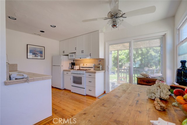 903 Pruitt Drive, Redondo Beach, California 90278, 2 Bedrooms Bedrooms, ,1 BathroomBathrooms,Residential,Sold,Pruitt,SB20128072
