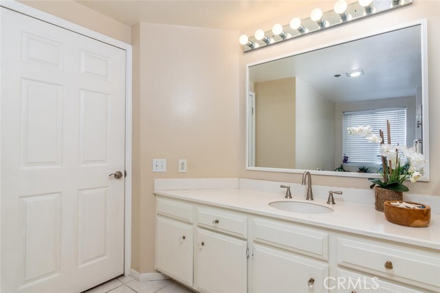 110 The Village, Redondo Beach, California 90277, 2 Bedrooms Bedrooms, ,2 BathroomsBathrooms,Residential,Sold,The Village,SB21145728