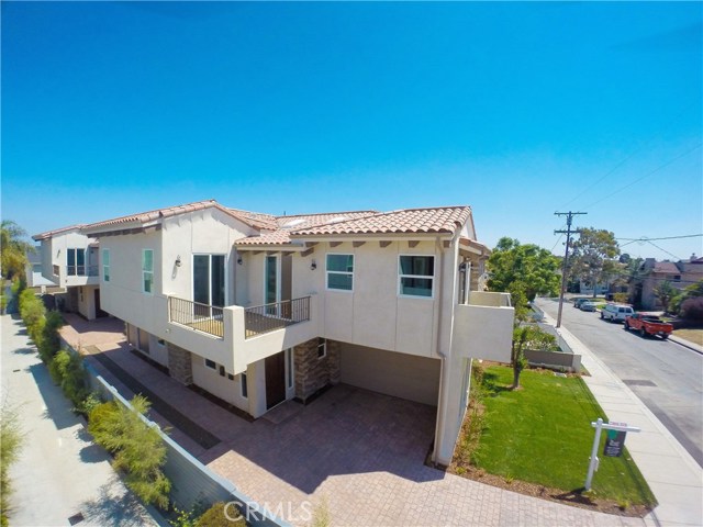 2315 Clark Lane, Redondo Beach, California 90278, 4 Bedrooms Bedrooms, ,3 BathroomsBathrooms,Residential,Sold,Clark,SB17195464