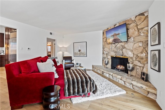 940 Rosecrans Avenue, Manhattan Beach, California 90266, 5 Bedrooms Bedrooms, ,2 BathroomsBathrooms,Residential,Sold,Rosecrans,SB21035135