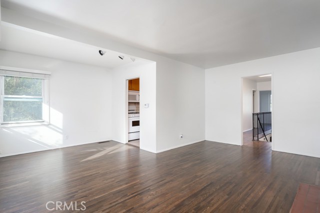 609 35th Street, Manhattan Beach, California 90266, 4 Bedrooms Bedrooms, ,1 BathroomBathrooms,Residential,Sold,35th,SB20233626