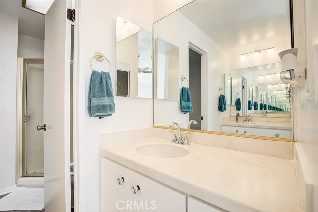 1919 Marshallfield Lane, Redondo Beach, California 90278, 3 Bedrooms Bedrooms, ,3 BathroomsBathrooms,Residential,Sold,Marshallfield,SB20041815