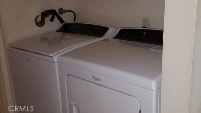 Full size laundry in unit