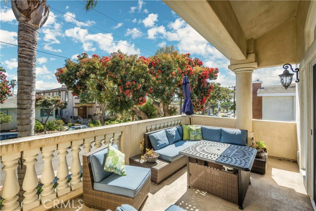 527 Avenue C, Redondo Beach, California 90277, 3 Bedrooms Bedrooms, ,3 BathroomsBathrooms,Residential,Sold,Avenue C,PV20164696