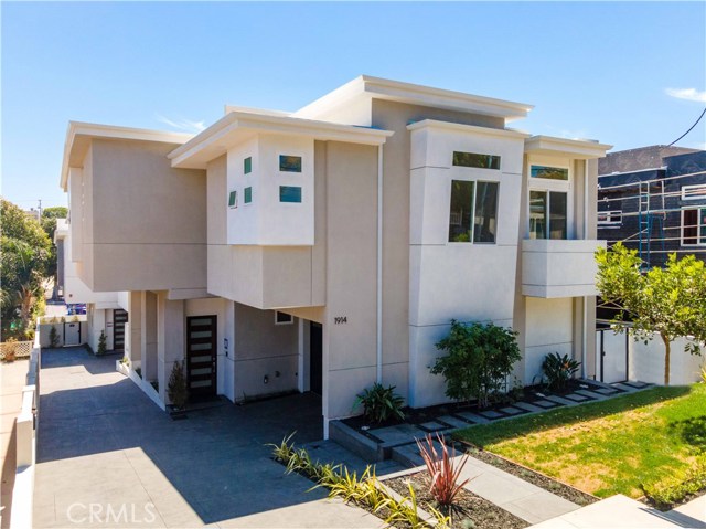 1914 Marshallfield Lane, Redondo Beach, California 90278, 4 Bedrooms Bedrooms, ,3 BathroomsBathrooms,Residential,Sold,Marshallfield,SB20122993