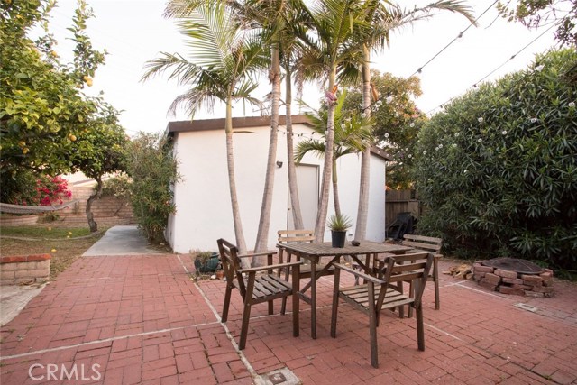1812 Armour Lane, Redondo Beach, California 90278, 2 Bedrooms Bedrooms, ,1 BathroomBathrooms,Residential,Sold,Armour,SB17159525