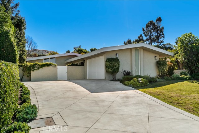 1568 Granvia Altamira, Palos Verdes Estates, California 90274, 3 Bedrooms Bedrooms, ,2 BathroomsBathrooms,Residential,Sold,Granvia Altamira,SB21013670