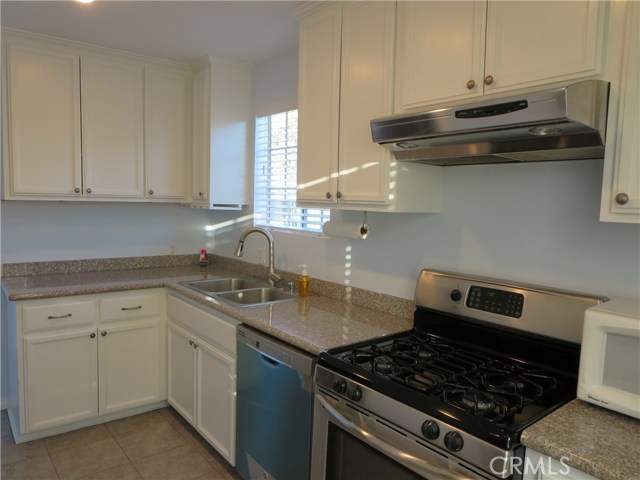 828 Lucia Avenue, Redondo Beach, California 90277, 3 Bedrooms Bedrooms, ,2 BathroomsBathrooms,Residential,Sold,Lucia,PV18117040