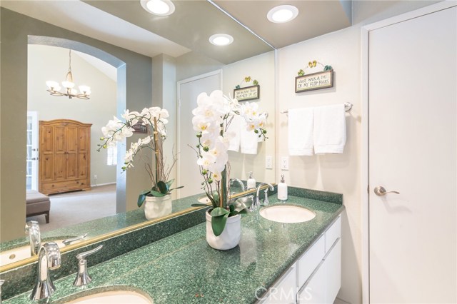 121 Lucia Avenue, Redondo Beach, California 90277, 3 Bedrooms Bedrooms, ,3 BathroomsBathrooms,Residential,Sold,Lucia,SB18013096