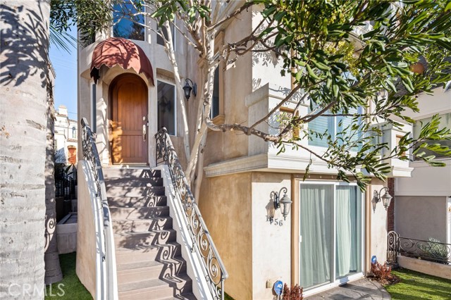 1656 Manhattan Avenue, Hermosa Beach, California 90254, 4 Bedrooms Bedrooms, ,3 BathroomsBathrooms,Residential,Sold,Manhattan,SB21001680