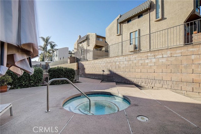 1919 Marshallfield Lane, Redondo Beach, California 90278, 3 Bedrooms Bedrooms, ,3 BathroomsBathrooms,Residential,Sold,Marshallfield,SB20041815