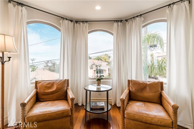 922 2nd, Hermosa Beach, California 90254, 4 Bedrooms Bedrooms, ,5 BathroomsBathrooms,Residential,Sold,2nd,SB19107146