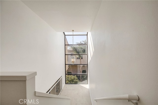 1919 Marshallfield Lane, Redondo Beach, California 90278, 3 Bedrooms Bedrooms, ,3 BathroomsBathrooms,Residential,Sold,Marshallfield,SB20041815