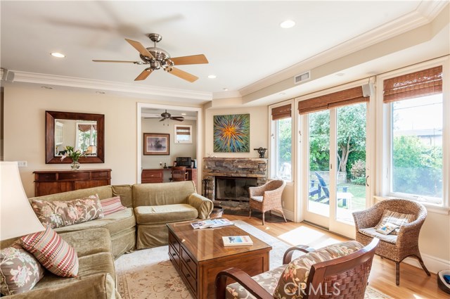 1613 Chestnut, Manhattan Beach, California 90266, 5 Bedrooms Bedrooms, ,3 BathroomsBathrooms,Residential,Sold,Chestnut,SB17091218