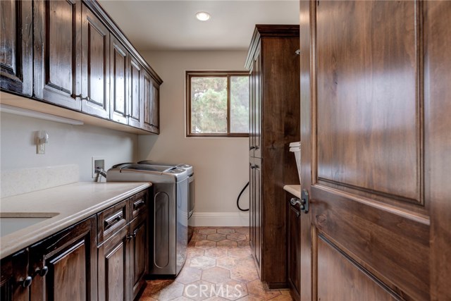 814 Juanita Avenue, Redondo Beach, California 90277, 5 Bedrooms Bedrooms, ,3 BathroomsBathrooms,Residential,Sold,Juanita,SB20155302