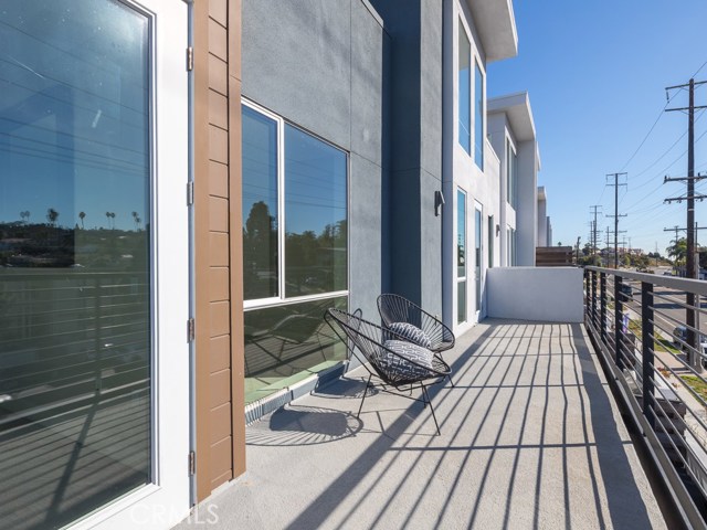 1920 Pacific Coast Highway, Redondo Beach, California 90277, 2 Bedrooms Bedrooms, ,2 BathroomsBathrooms,Residential,Sold,Pacific Coast Highway,SB21006104