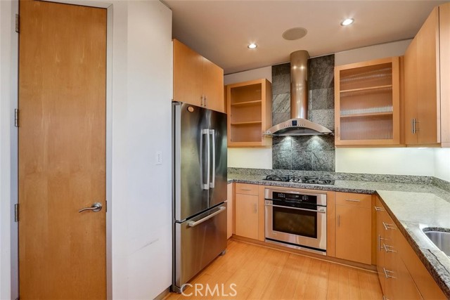 200 38th Street, Manhattan Beach, California 90266, 3 Bedrooms Bedrooms, ,4 BathroomsBathrooms,Residential,Sold,38th,PW21027936