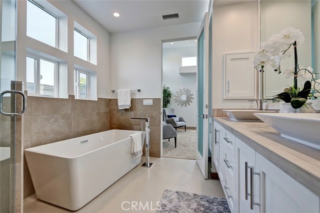 1730 Steinhart Avenue, Redondo Beach, California 90278, 4 Bedrooms Bedrooms, ,3 BathroomsBathrooms,Residential,Sold,Steinhart,SB18227976 1730 Steinhart Avenue, Redondo Beach, California 90278, 4 Bedrooms Bedrooms, ,3 BathroomsBathrooms,Residential,Sold,Steinhart,SB18227976